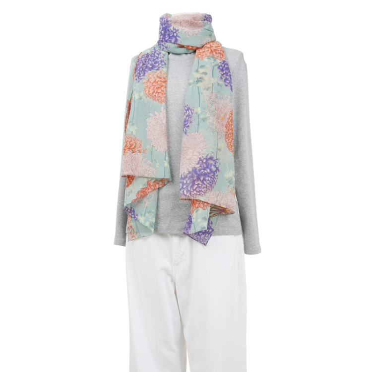 花柄 シルクストール ＜彩り菊蔦文様/淡緑＞ | 京友禅アロハシャツ