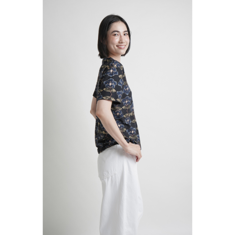 花柄 半袖Tシャツ ＜椿/黒紺＞ | 京友禅アロハシャツ【Pagong】公式
