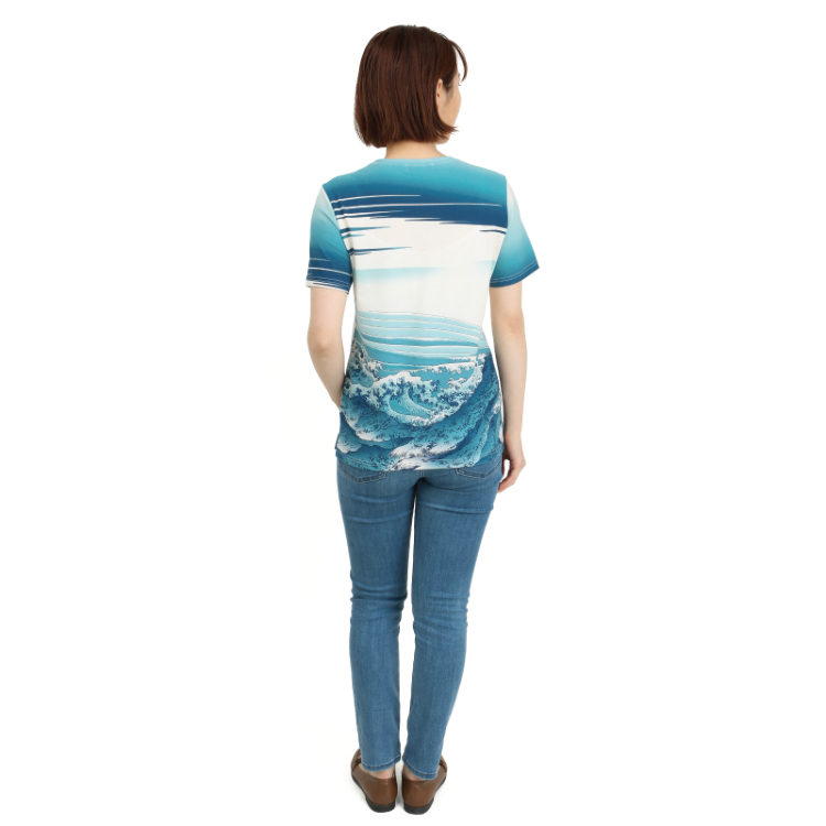 Amazon | 羽を見る孔雀。華やかな羽の孔雀。 Tシャツ | Tシャツ