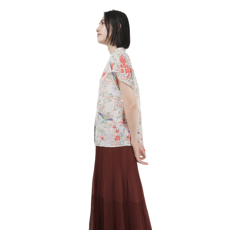 花柄 バンドカラーブラウス ＜さくら/銀朱＞ | 京友禅アロハシャツ