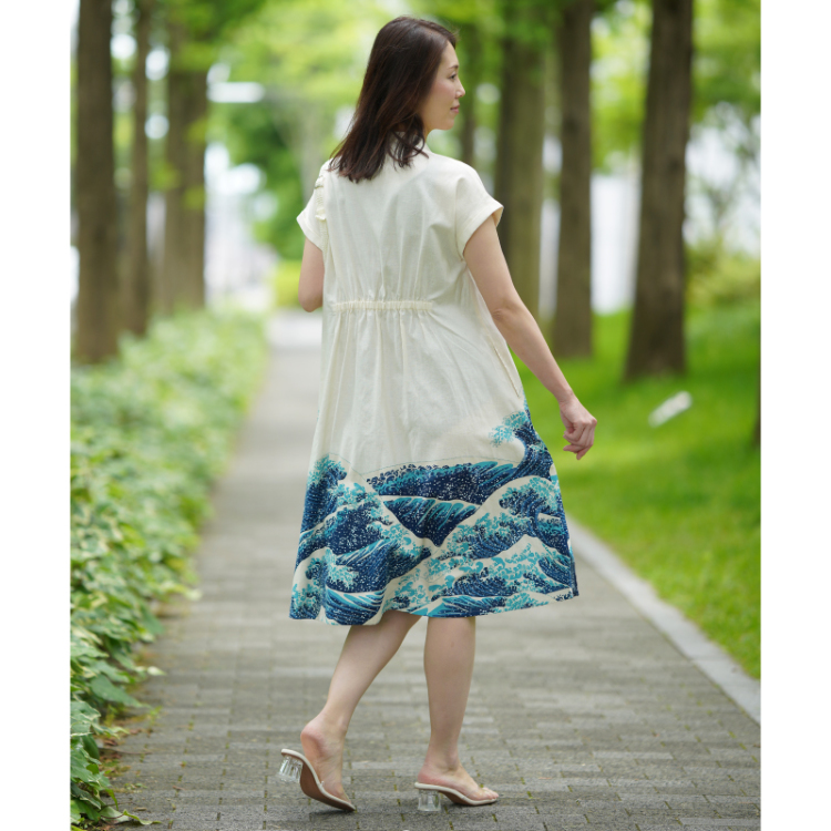 葛飾北斎 ロングワンピース ＜大波/白青＞ | 京友禅アロハシャツ