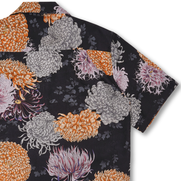 UNUSED アロハシャツ 黒地 花柄　マカロニえんぴつ　はっとり着用 UNUSED アロハシャツ 黒地 花柄 マカロニえんぴつ はっとり着用