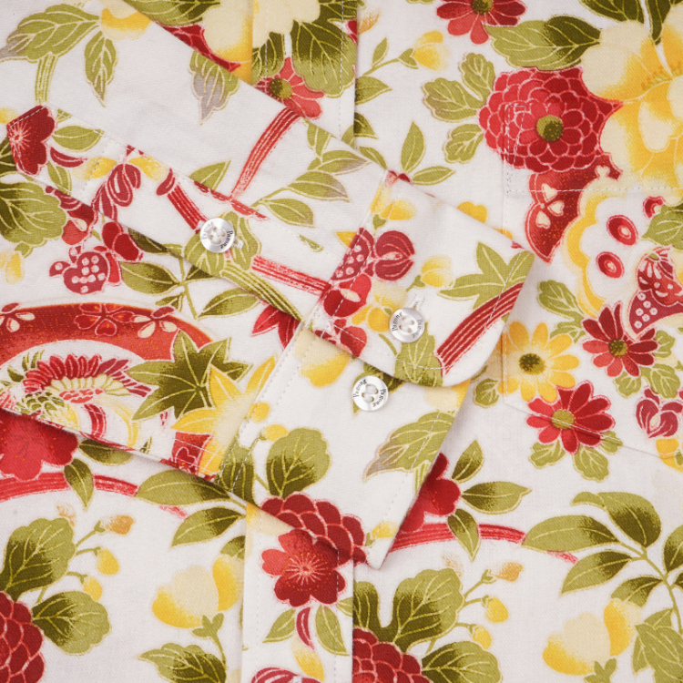 花柄 フランネルシャツ ＜花と雅楽/白赤＞ | 京友禅アロハシャツ