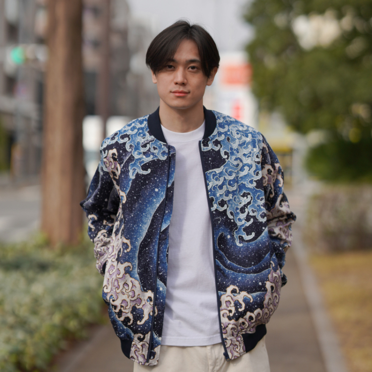 葛飾北斎 ブルゾン ＜怒涛図男浪/紺＞ | 京友禅アロハシャツ【Pagong