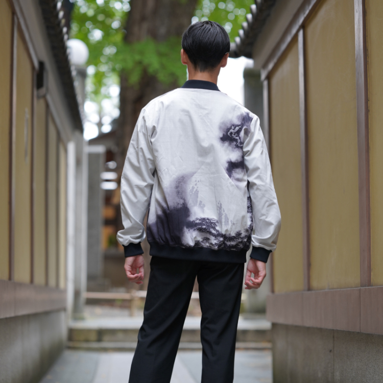 葛飾北斎 ブルゾン ＜富士越龍/墨＞ | 京友禅アロハシャツ