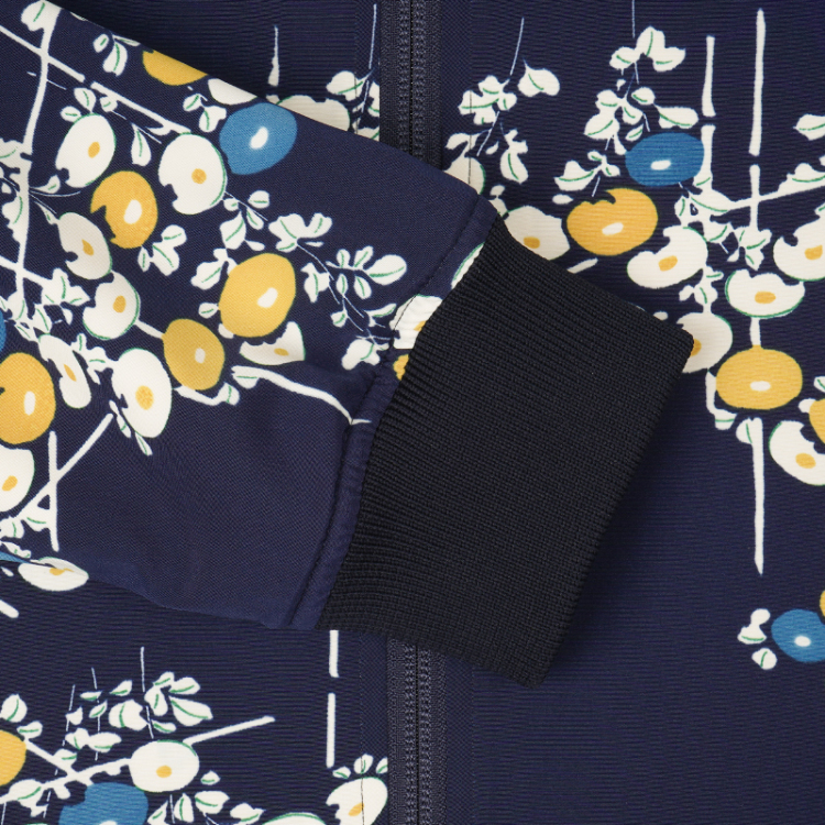 新品未使用【召しませ花】半巾帯　リバーシブル　白鳥　黒白　モノトーン　紫　バレエ 合皮発泡 生地 プリント 花柄 黒 白 布 布地 91cm幅 商用利用可