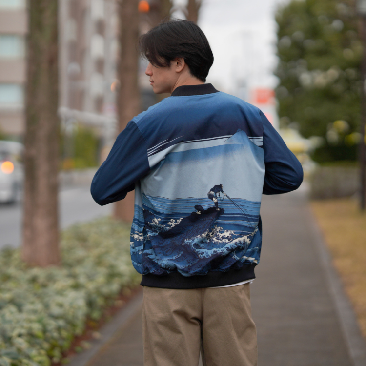 葛飾北斎 リバーシブルブルゾン ＜甲州石班澤×大波/濃紺＞ | 京友禅