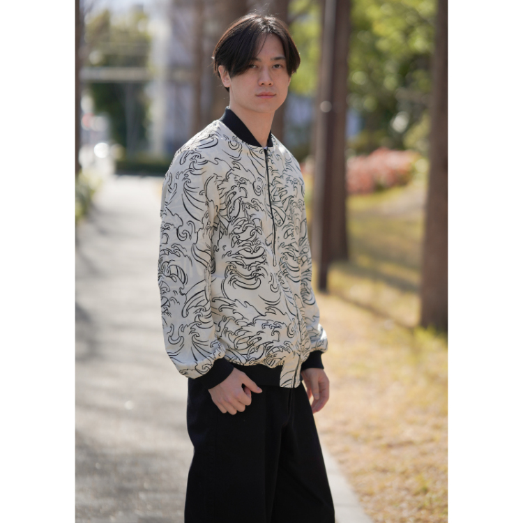 祇園だるま リバーシブルブルゾン ＜招福だるま×額波/黒白＞ | 京友禅