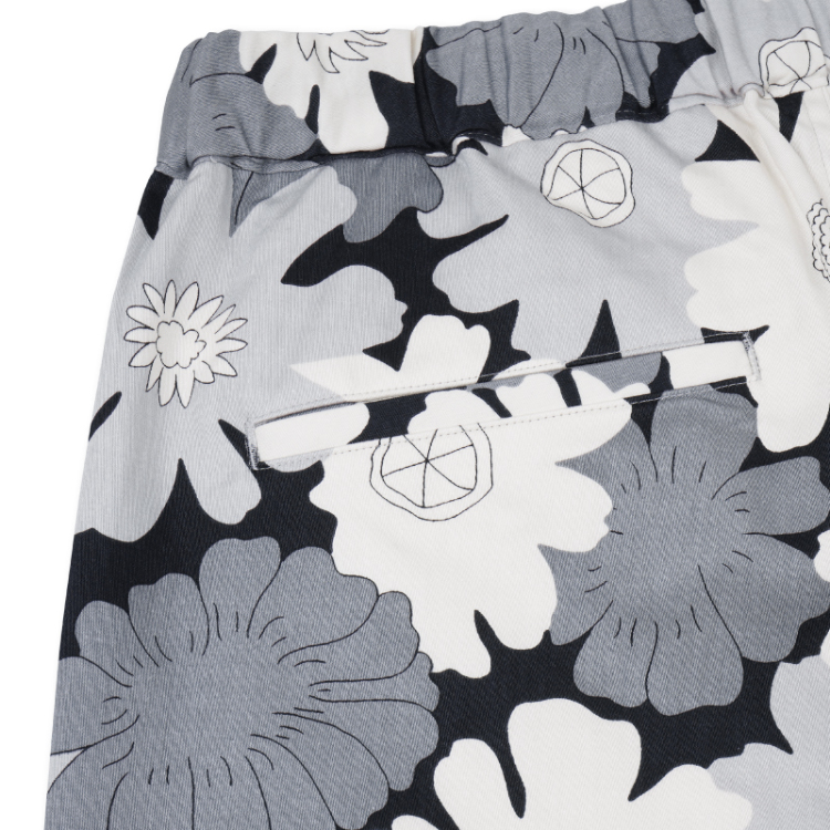 花柄 KIMONOショーツ ＜秋桜/白黒＞ | 京友禅アロハシャツ